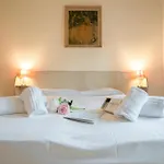 Paradiso Al Mare Shared Pool - Happy Апартаменты *