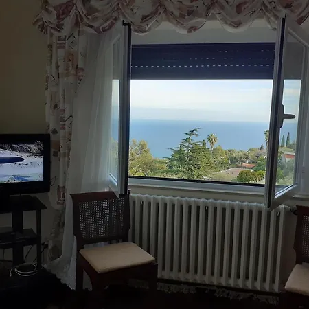 Paradiso Al Mare Shared Pool - Happy Apartment Diano Marina