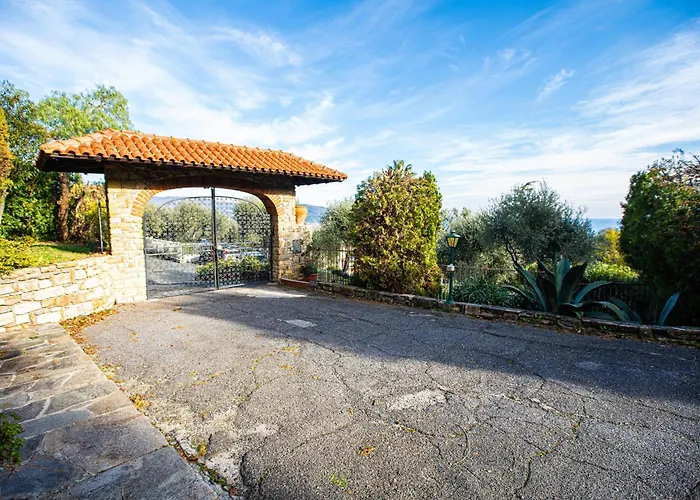 Paradiso Al Mare Shared Pool - Happy 디아노마리나