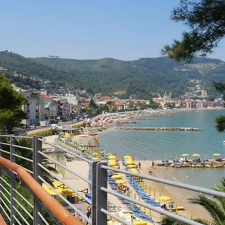 Apartament Paradiso Al Mare Terrace And Shared Pool - Happy Rentals Diano Marina