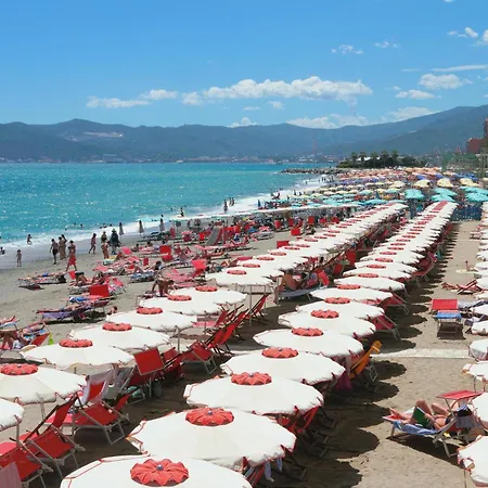 Paradiso Al Mare Terrace And Shared Pool - Happy Rentals Apartament *