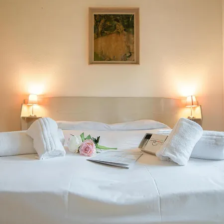 Paradiso Al Mare Shared Pool - Happy Apartament *