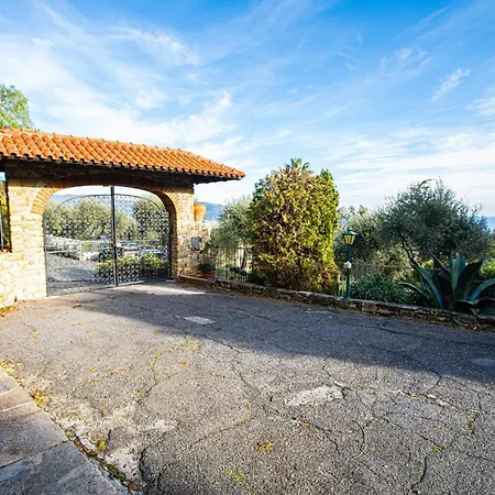 Paradiso Al Mare Terrace And Shared Pool - Happy Rentals Diano Marina