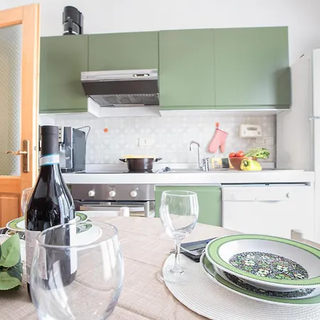 Apartament Paradiso Al Mare Shared Pool - Happy *