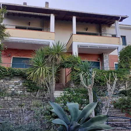 Paradiso Al Mare Shared Pool - Happy * Diano Marina