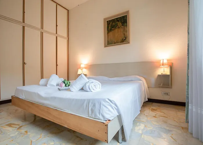 Paradiso Al Mare Shared Pool - Happy Diano Marina