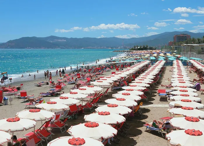 Paradiso Al Mare Shared Pool - Happy Apartment *