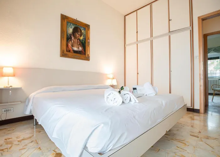 Paradiso Al Mare Shared Pool - Happy Apartment