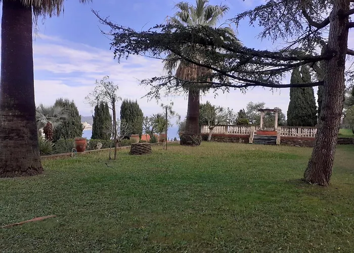 Paradiso Al Mare Shared Pool - Happy Apartment Diano Marina